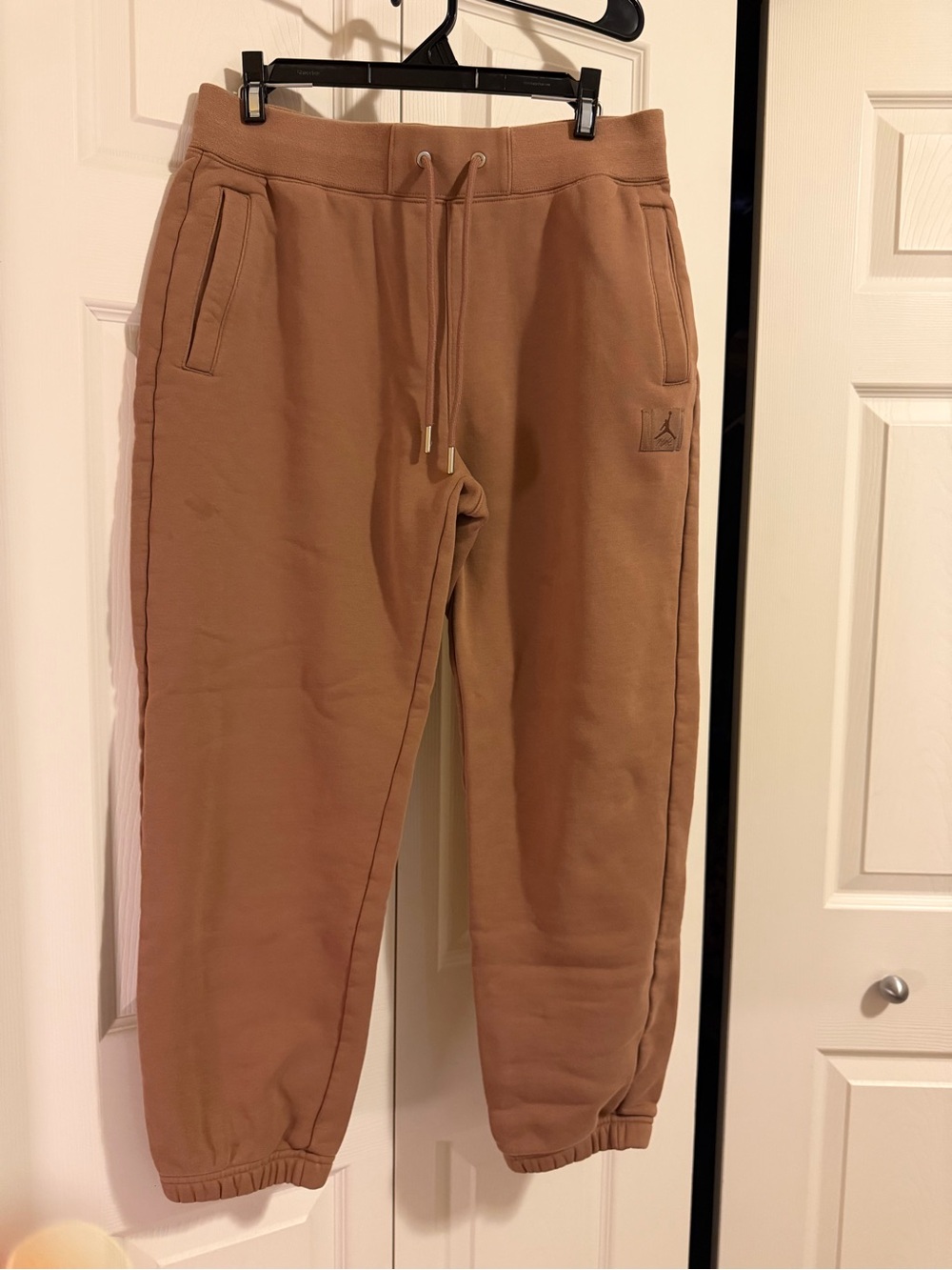 Women’s Jordan sweatpants size m
